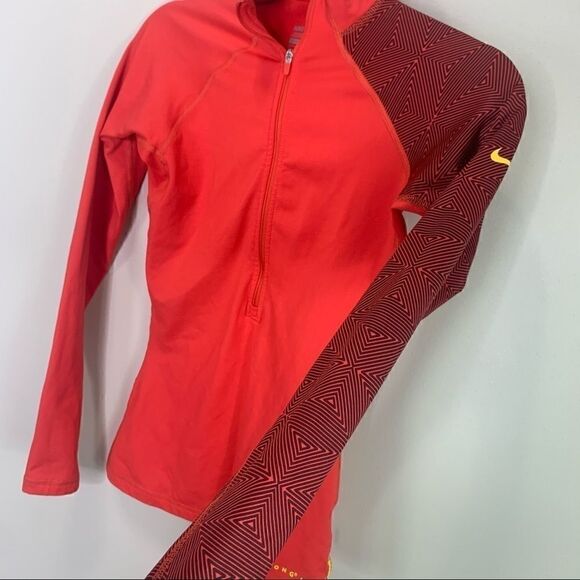 Nike livestrong red asymmetric half zip XS B1 - Picture 3 of 9